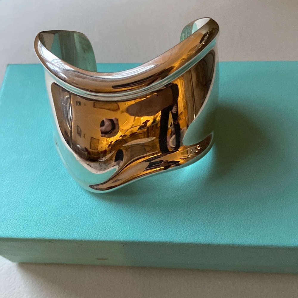 Elsa Paretti Silver Bone cuff
